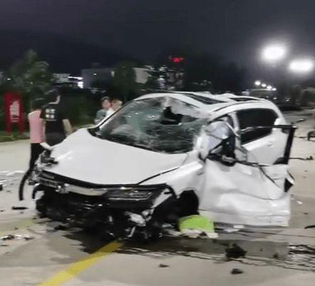 梅州车祸爆料视频曝光最新,惊心动魄瞬间,事故原因引关注 第3张 梅州车祸爆料视频曝光最新,惊心动魄瞬间,事故原因引关注 第3张