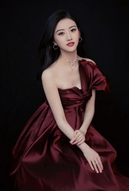 景甜爆料买房视频大全,揭秘明星豪宅生活 第2张 景甜爆料买房视频大全,揭秘明星豪宅生活 第2张