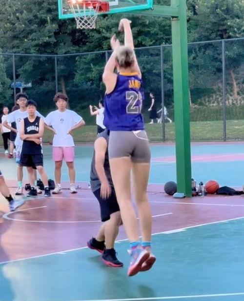 打球女生爆料视频大全,揭秘热门打球女生爆料视频背后的故事  第3张