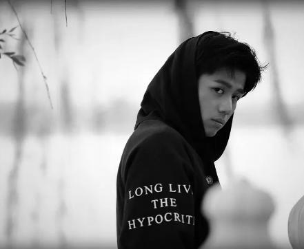 圈内人爆料吴磊女友是谁,神秘女友身份引热议 第3张 圈内人爆料吴磊女友是谁,神秘女友身份引热议 第3张