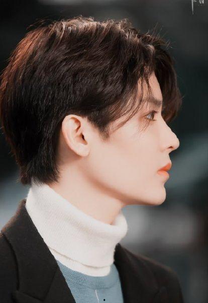 爆料娱乐圈杨超越的小说,娱乐圈的璀璨星途与神秘爆料